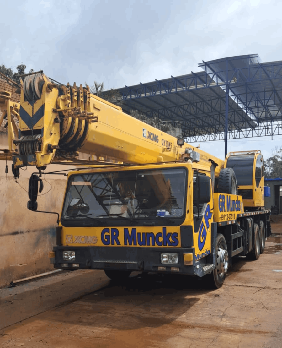 Aluguel de Munck, Guindastes e Transporte de Cargas